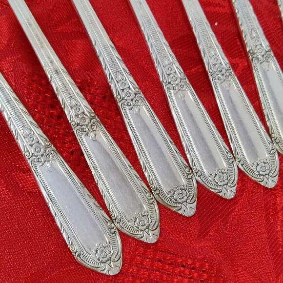 8X DF COTILLION Rogers Vintage Silverplate Flatware IS Dinner Forks - Picture 8 of 13